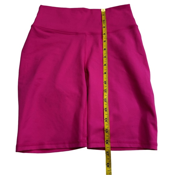 Fabletics PowerHold Bike Shorts Size XS Hot Pink Comfortable Fit NWOT - Picture 8 of 9